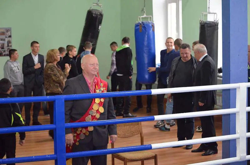Свято продовжується. Для майбутніх чемпіонів відкрито професійний боксерський ринг!