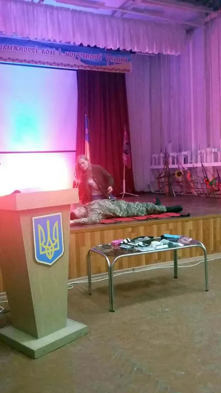 Навчання діям у надзвичайних ситуаціях та азам тактичної медицини