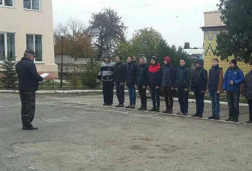 Відкрити зображення до новини: Стройова підготовка