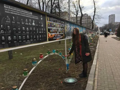 Відкрити зображення до новини: Вшанування Небесної Сотні