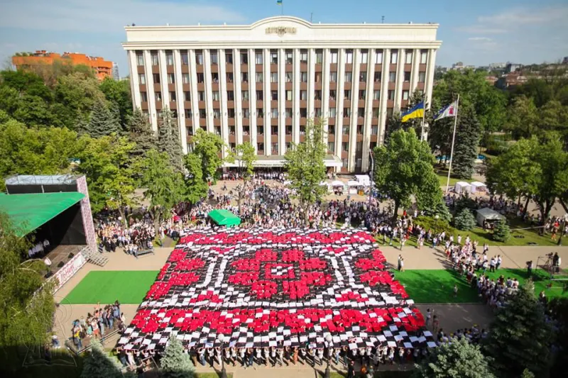 «Живі» орнаменти вишиванки