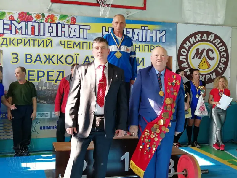 Заклад профтехосвіти  м. Дніпро прийняв ветеранів важкої атлетики України