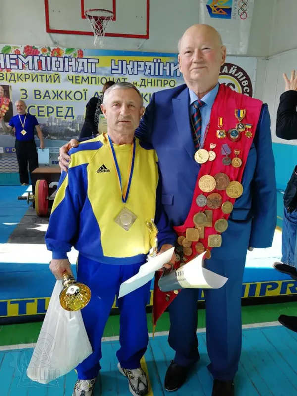 Заклад профтехосвіти  м. Дніпро прийняв ветеранів важкої атлетики України