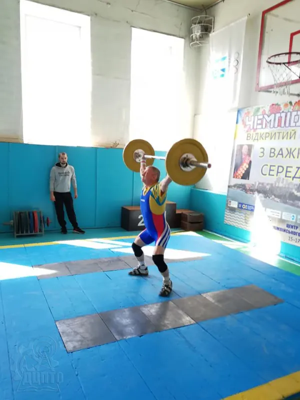 Заклад профтехосвіти  м. Дніпро прийняв ветеранів важкої атлетики України