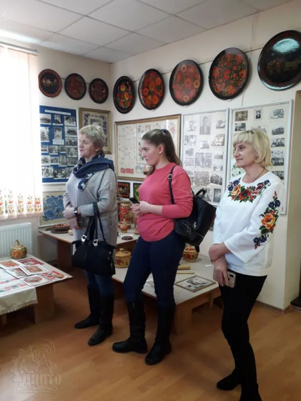 Майстер-клас з петриківського розпису