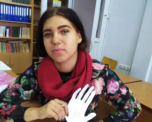 Відкрити зображення до новини: Долоня на папері – або як зробити, щоб мрії швидше збувались