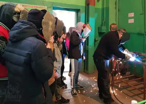 Відкрити зображення до новини: Під час Дня відкритих дверей молодь спробувала професії «на смак»