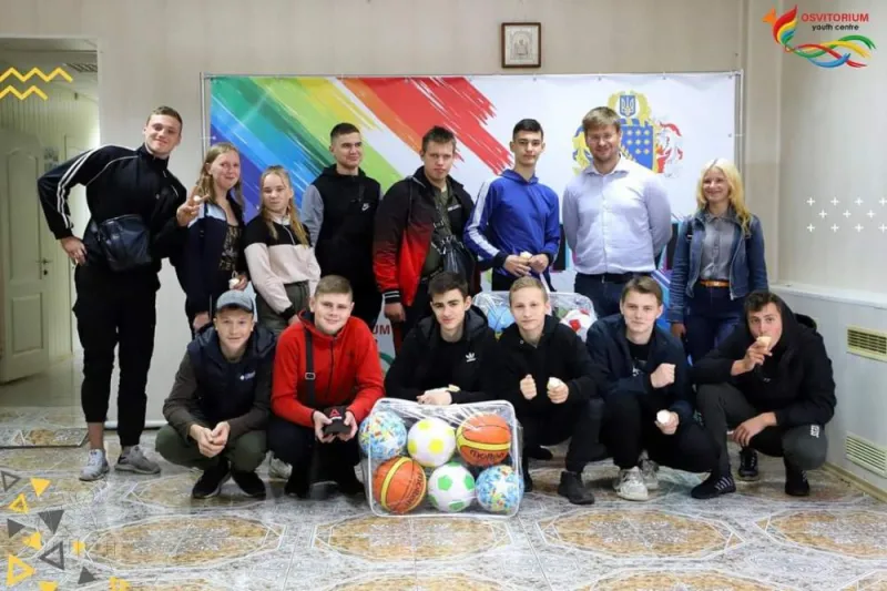 З міжнародним днем захисту дітей!