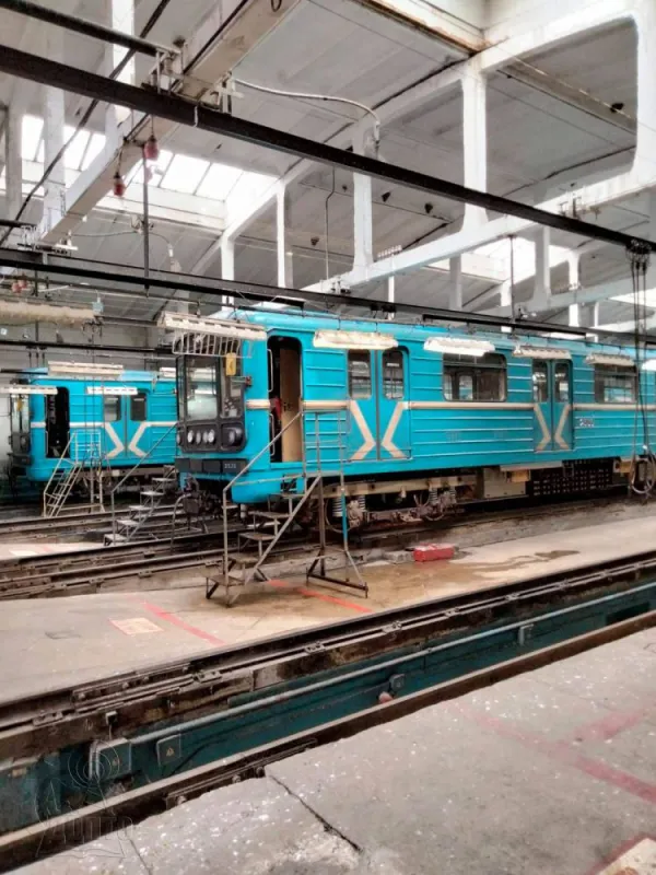 Молодь ДЦПТО відвідала з екскурсією Дніпровський метрополітен