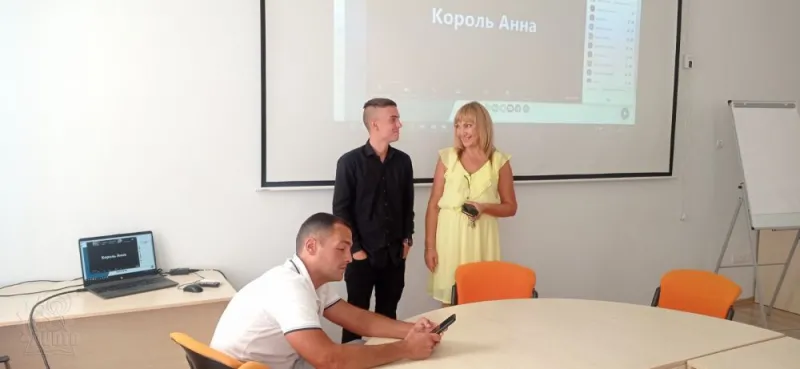 ДНІПРОВСЬКИЙ ЦЕНТР ПРОФЕСІЙНО-ТЕХНІЧНОЇ ОСВІТИ ЩИРО ВІТАЄ З ДНЕМ ЗНАНЬ!