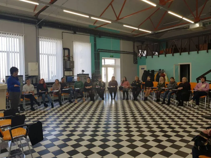 Знай та вмій сам, щоб допомогти іншому