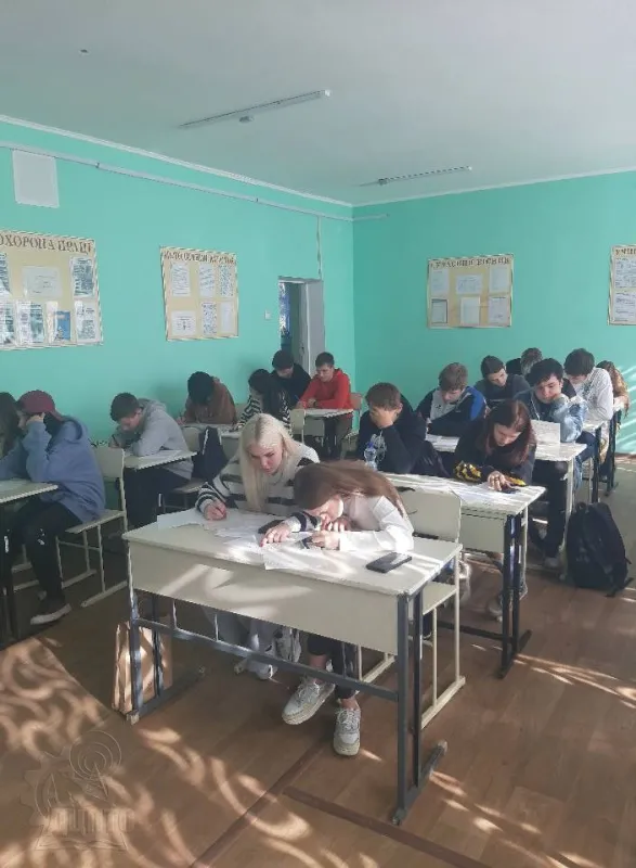 Олімпіада з англійської мови у ДЦПТО