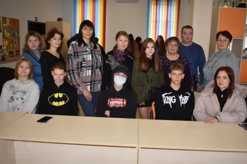 Відкрити зображення до новини: Толерантність підлітка та його родина