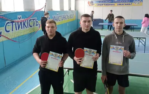 Відкрити зображення до новини: Гра для мозку та тіла – змагання з настільного тенісу у ДЦПТО