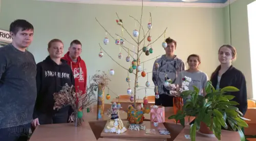 Відкрити зображення до новини: Великоднє дерево розквітло у ДЦПТО