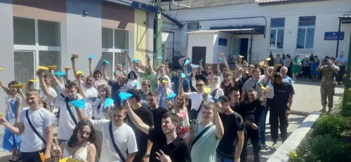 Відкрити зображення до новини: Випускний-2025 у ДЦПТО: свято мужності, єдності та надії