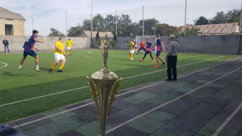 Футбол, що зігріває серця: перемога досвіду!⚽️