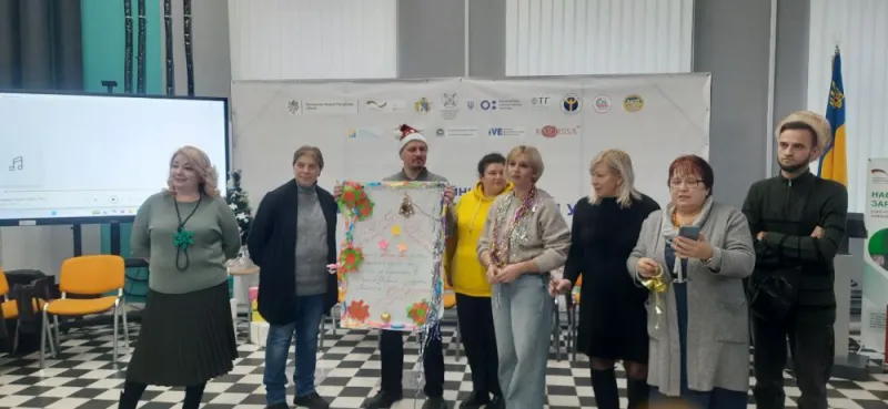 Між звітами та мандаринками – про людей, тепло й трохи новорічного дива