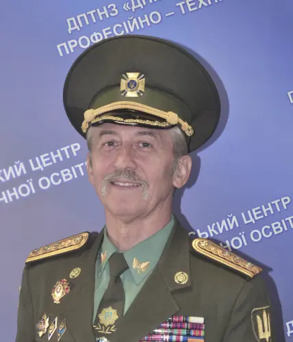 Кучерявий Георгій, викладач «захист україни»