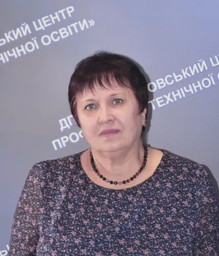 Осипенко Надія, викладач «української мови, української літератури, зарубіжної літератури»