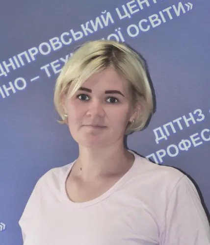 Литвененко Олена, майстер виробничого навчання з професії «маляр-штукатур» 