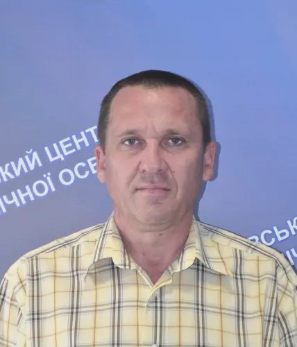 Бусов Андрій, інструктор з водіння