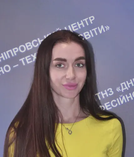 Рогальова Любов, майстер виробничого навчання з професії «маляр-штукатур»